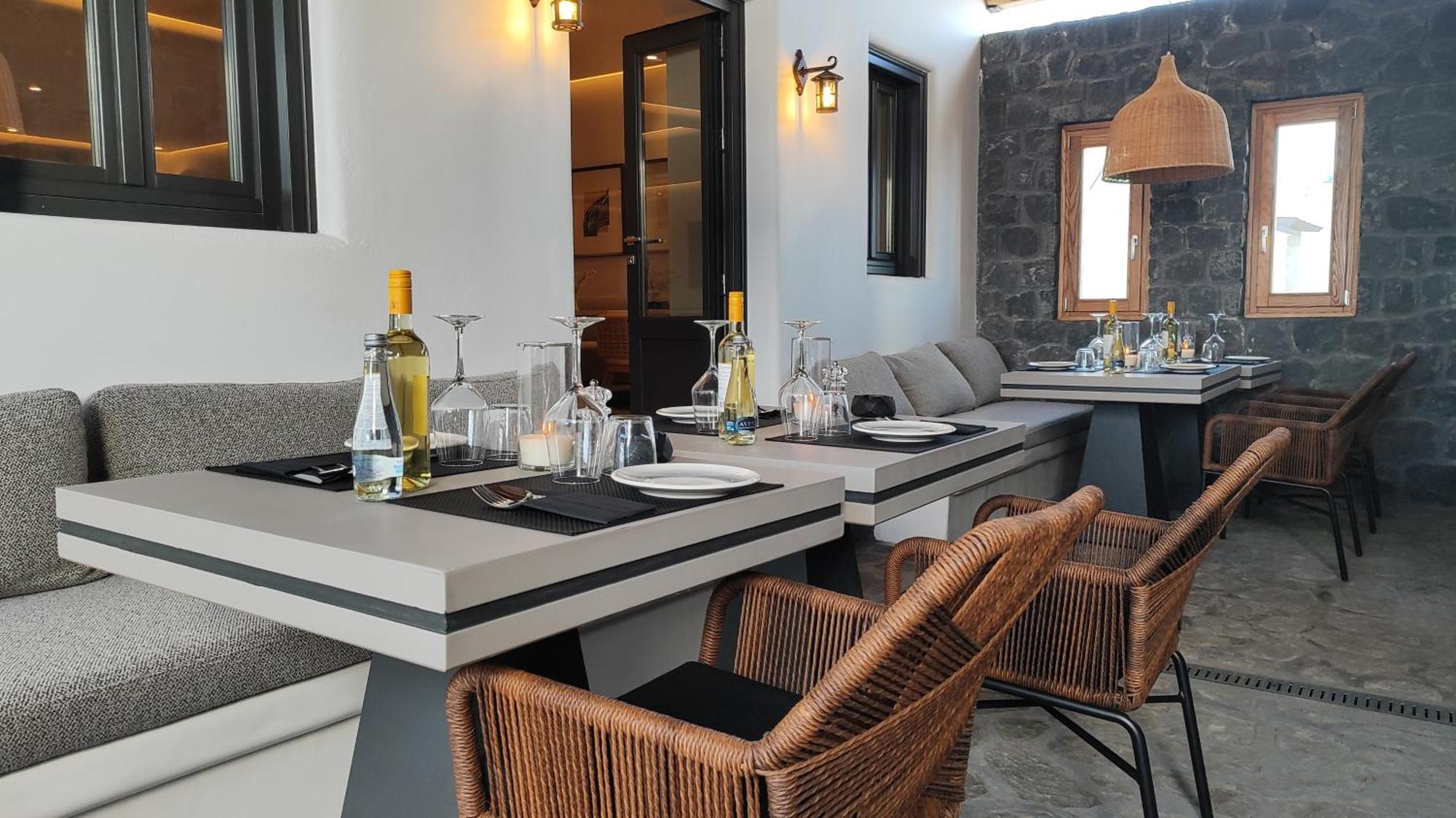 Nero Suites By Nomee Hospitality Group Imerovigli  Exterior photo