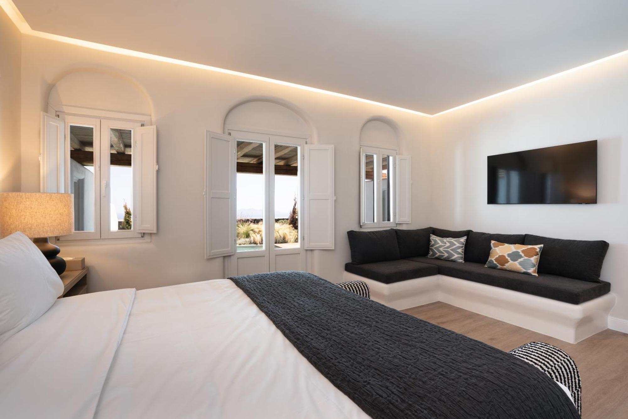 Nero Suites By Nomee Hospitality Group Imerovigli  Exterior photo