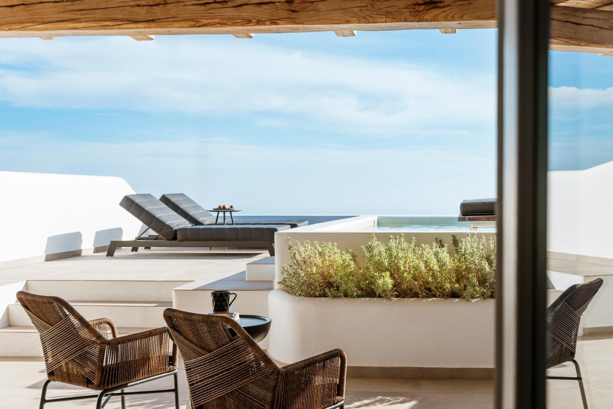 Nero Suites By Nomee Hospitality Group Imerovigli  Exterior photo